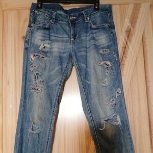 Grace in LA sz29 very Distressed Light wash Crop Jean Embroidered fray bottom